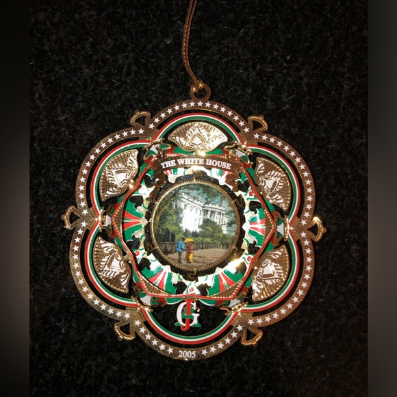 5 White House Christmas ornaments: 2002, 2003, 2005, 2017, 2018, - Picture 4 of 14